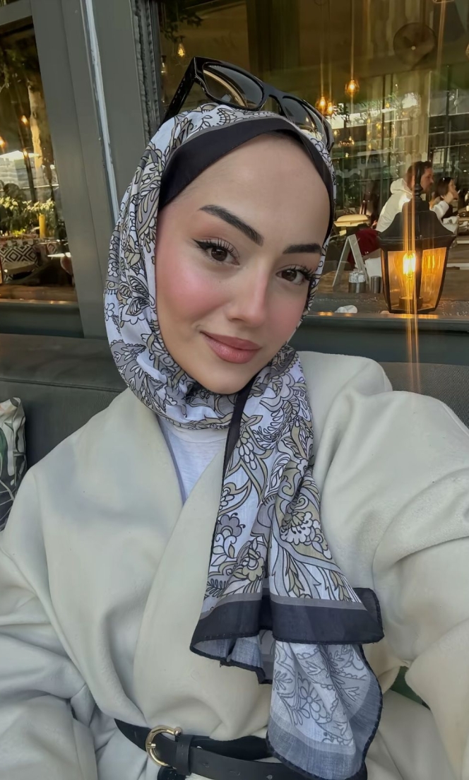 İzmit Escort Türbanlı Bayan Melike